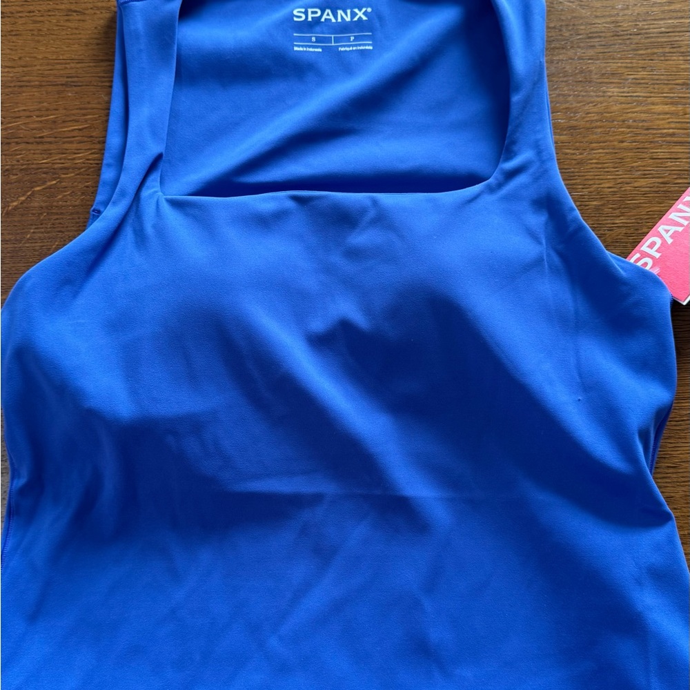 SPANX Get Moving Square Neck Shelf Tank